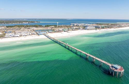 Fort Walton Beach House | Boat House - Steps to Boat Ramp, Grill & 1 Mile to Beach