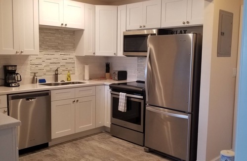 Marathon Condo | Boating & Beaches! Marathon 1 bdrm condo on canal w/boat launch.