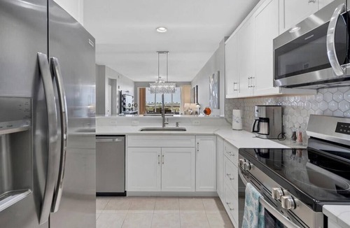 Placida Bay Condo | Boca Vista Harbor - 502A: Spacious 3BR condo in Placida, FL, perfect for 8 guests.