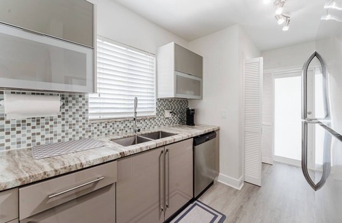 Boca Raton Apartment | Boca Waterfront Oasis: Bright Corner Unit – Walk to Beach