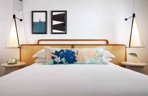 Old Town Hotel | Bohemian Key West Boutique Inn with Pool & Free Breakfast | Near Sunset Pier