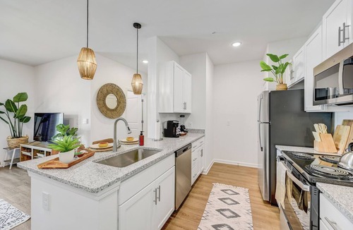 Northside Apartment | Boho Luxe Nr JAX INT. Airport & Shopping