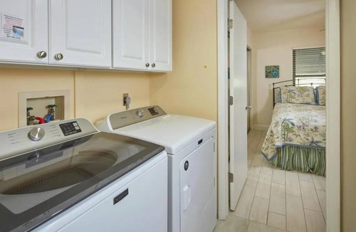 Bonita Bay Condo | Bonita Bay Condo. Corner unit with easy access to BB's beach club on the Gulf.