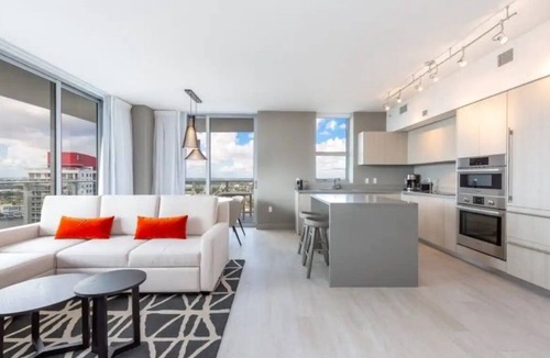 Hollywood South Central Beach Condo | Book NOW ! Hyde Beach House 2Bed/2Bath