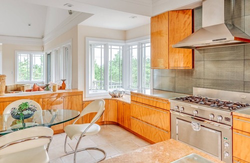 Napeague House | Bordering 130 Acre Preserve, Heated Gunite Pool, Eat-In Chefs Kitchen