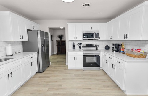 Lakeland House | Boulevard Hideaway Pet-Friendly Fenced Yard Near Downtown Lakeland