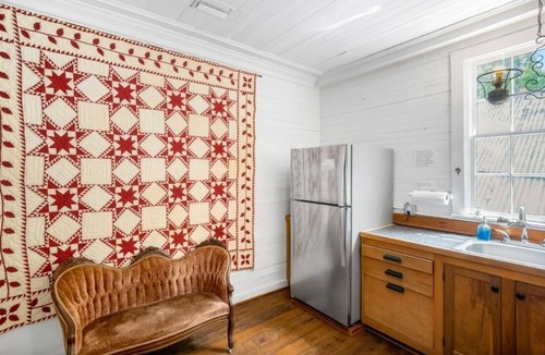 Historic Downtown Apalachicola House | Bowery Inn | Popham's Place