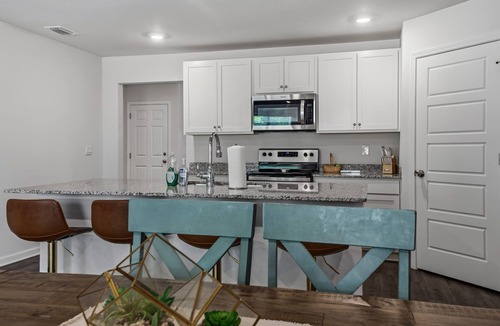 Crawfordville House | Brand New 4BR House w/Patio | Centrally Located!