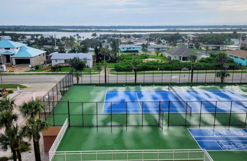 Ocean View Halifax Estates Condo | Breath taking 2-bedroom oceanfront condo in tranquil Daytona Beach Shores