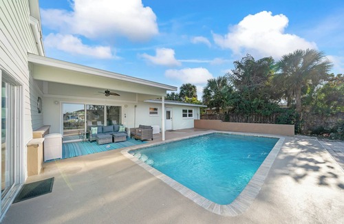 Cocoa Isles House | Breezy Waterfront Pool House Steps from the Beach!
