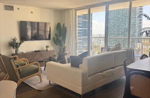 Brickell Apartment | Brickell 2 bedroom condo in the heart of Miami