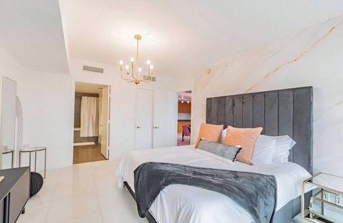 Downtown Miami Apartment | Brickell Avenue - City Centre Suites