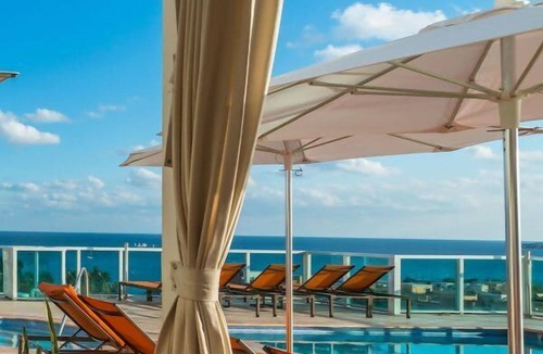 Coconut Grove Apartment | Bright Grove Suite | Walk to Parks & Dining