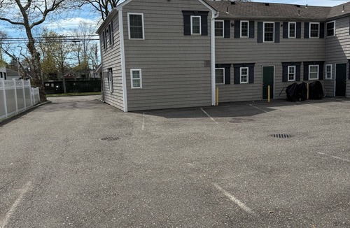 Brightwaters Apartment | Brilliant, plush studio apartment in Brightwaters,NY .Bars and restaurants 3mins