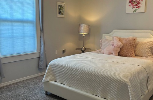 Palmetto Bed & Breakfast | BrownBunnyB&B — Immaculate Private Room in Picturesque Palmetto, FL Fast WiFi