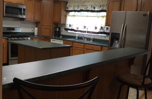 Ideal House | Buck Creek Rest And Recuperate, Quiet In The Woods Getaway