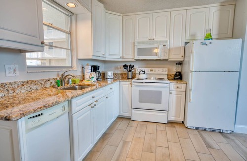 Bonita Springs Condo | Building 1 Beach Views at Beach & Tennis Unit 1405