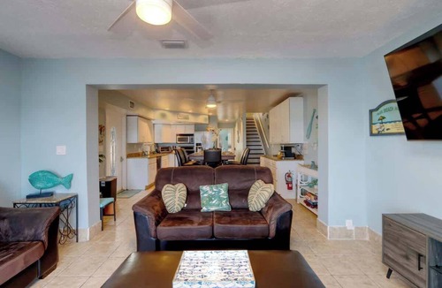 Floridana Beach House | BV Paradise - 3 Units, 1 House