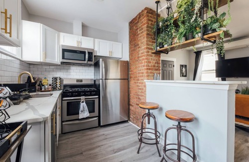 Jersey City Apartment | Café Greenery - Luxury 2 Bedroom 1 Bath 30min to NYC! New Launch Promo!