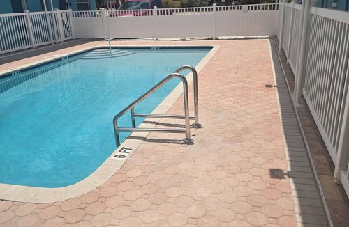 Madeira Beach Apartment | Calming Coastal Studio-Steps to Madeira Beach