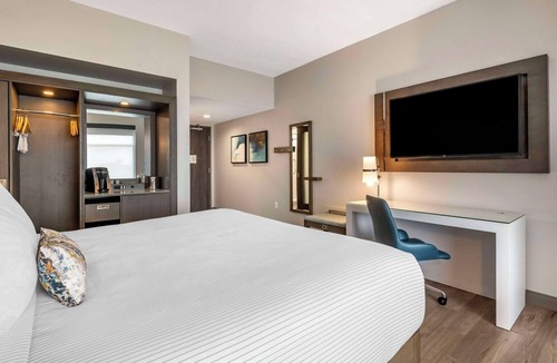 Orlando Hotel | Cambria Hotel Orlando Airport
