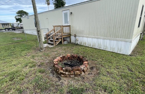 Buckhead Ridge Cottage | CANAL COTTAGE just off the RIM CANAL (UNIT 3) by RedAwning
