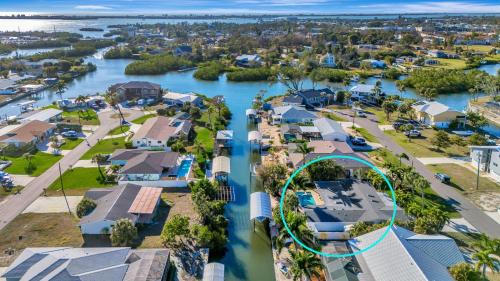 Bay Harbor Estates House | Canal-Front 3BR – Pool, Hot Tub & Boat Access