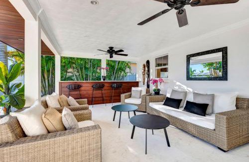 Bay Harbor Estates House | Canal-Front 3BR – Pool, Hot Tub & Boat Access
