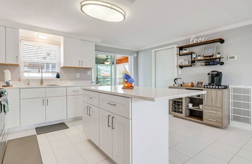 Pleasure Isles House | Canal-Front Oasis in Hudson: Patio + Private Dock!