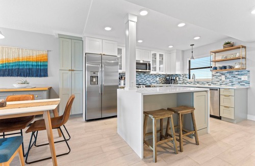 Port Canaveral Condo | Canaveral Towers - Oceanfront Condos with Pool and Mini Golf by Port Canaveral - Cocoa Beach