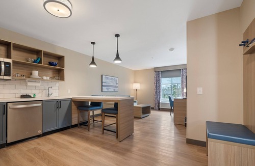 Perry Hotel | Candlewood Suites Perry-National Fairground Area by IHG
