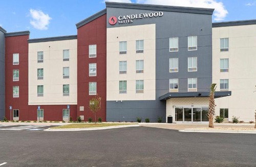 Perry Hotel | Candlewood Suites Perry-National Fairground Area by IHG