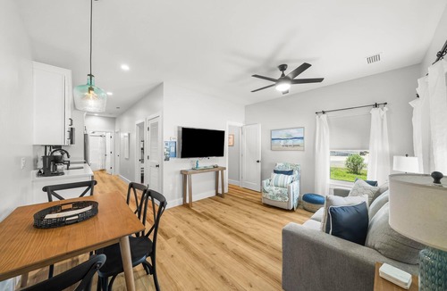 Port St. Joe House | Cape Cottages 3 Homes, Pet Friendly, Pool, Short 2 Min to Beach-Beach Bay Access