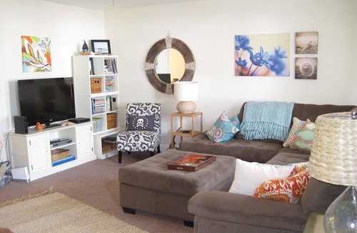 Del Haven House | Cape May-1 block to Delaware Bay beach, sleeps 10 and pet friendly