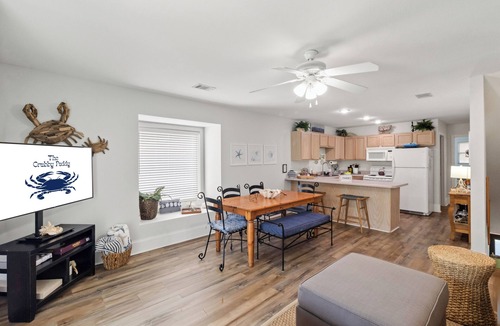 Port St. Joe House | CapeSanBlas Bright, End Unit Short walk to neighborhood private beach 2 Pools