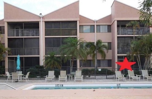 Burnt Store Marina Condo | Captain's Quarters- Burnt Store Marina- bring your power or sail boats!