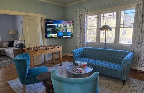 Malden House | Captain Tiffany's
