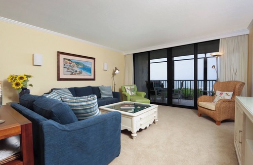 Sanibel House | Carefree Beachfront Sanibel Rental - Compass Point 152