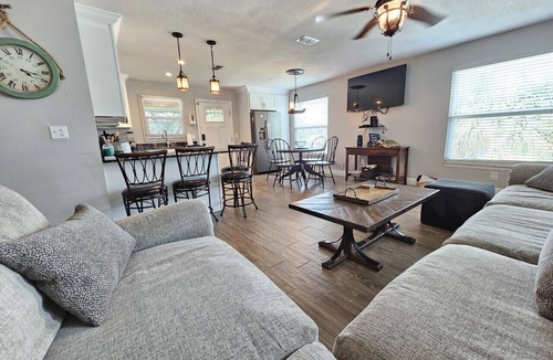 Indian Rocks Beach Cottage | Caribbean Vive Across The Gulf Beach.