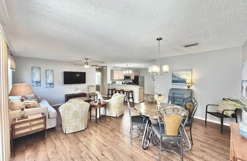 Summerhill House | Casa Bella - 2/2 w/Golf Cart & Grill in The Village of Summerhill