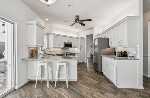 Laurel House | Casa Felicia - Modern 3-Bed Pool Home by The Bay & Key Collection