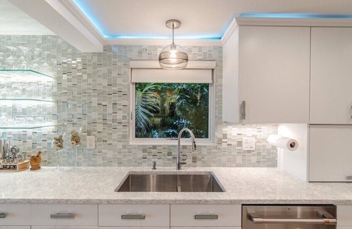 Marathon House | Casa Feliz~Private Beachfront Oasis w/Heated Pool, Movie Room & More!