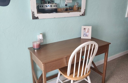 Mid Island Apartment | Casa Tranquilo Bungalow.150 steps to beach! Perfect mid-island location!