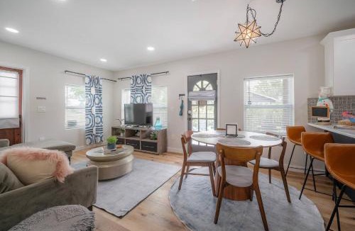 Tampa Heights House | Casablanca in The Hghts-Hot Tub Bikes Chill Vibes