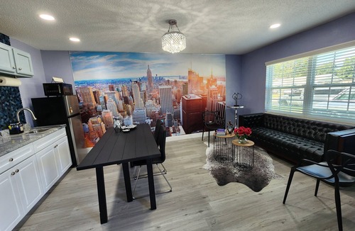 Orient Park Apartment | Casino Tampa Mimi's Ste K1