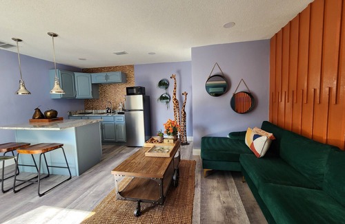 Orient Park Apartment | Casino Tampa Mimi's Ste K3