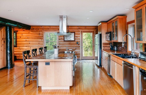Catskill House | Catskill Lodge