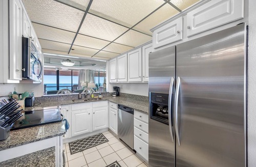 Sand Key Condo | 🐬CBC 1-16C– Beachfront, pool, hot tub, gym, pickleball!