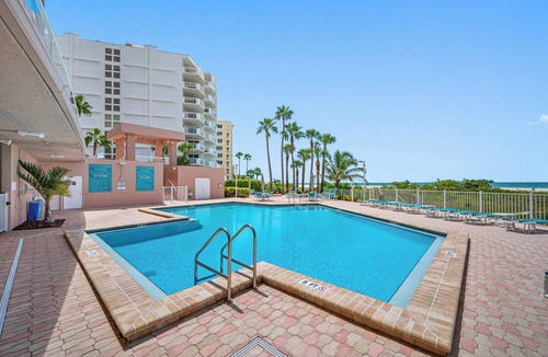 Sand Key Condo | 🐬CBC 1-16C– Beachfront, pool, hot tub, gym, pickleball!