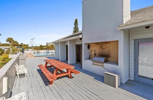 Bethune Beach House | Cedar Island Club C201